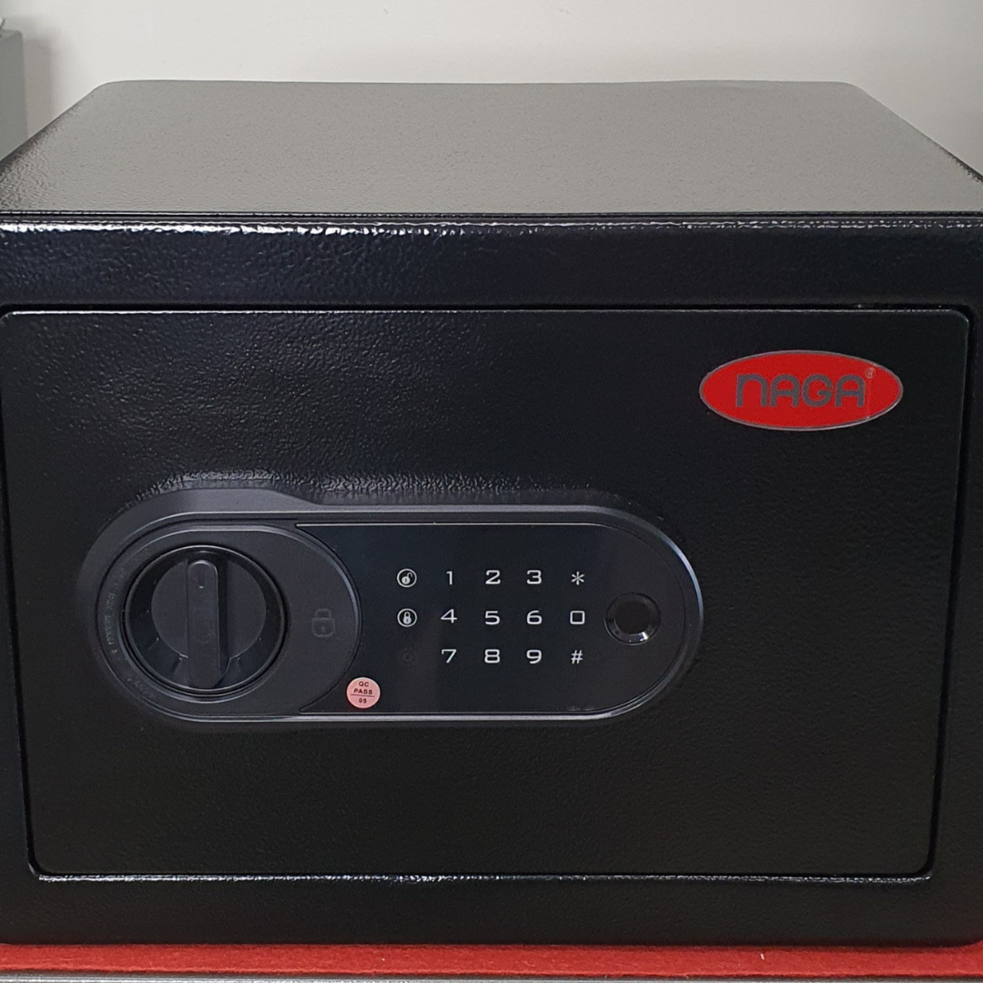 Két Sắt NAGA BG-250 Khoá Vân Tay Kích Thước Nhỏ Gọn Để Vừa Giấy A4