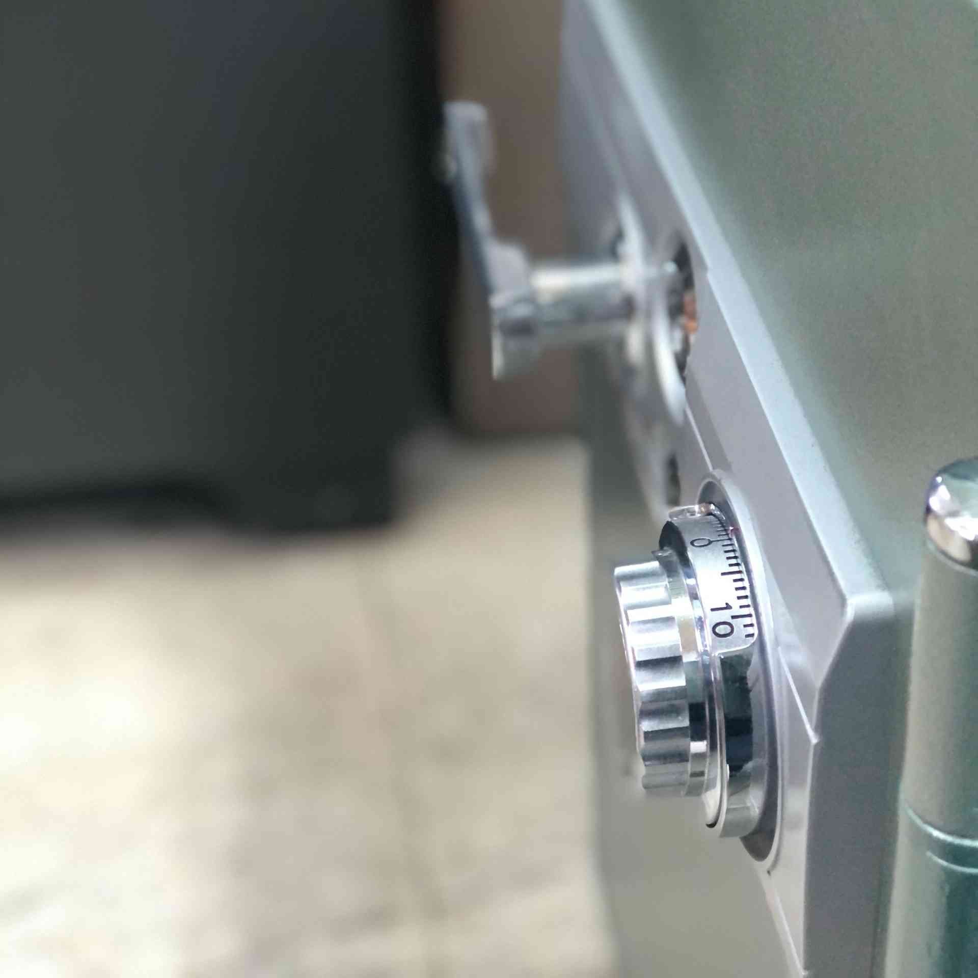 Két Sắt Hòa Phát 66C (110kg) Chống Cháy Việt Nam Like New 99%