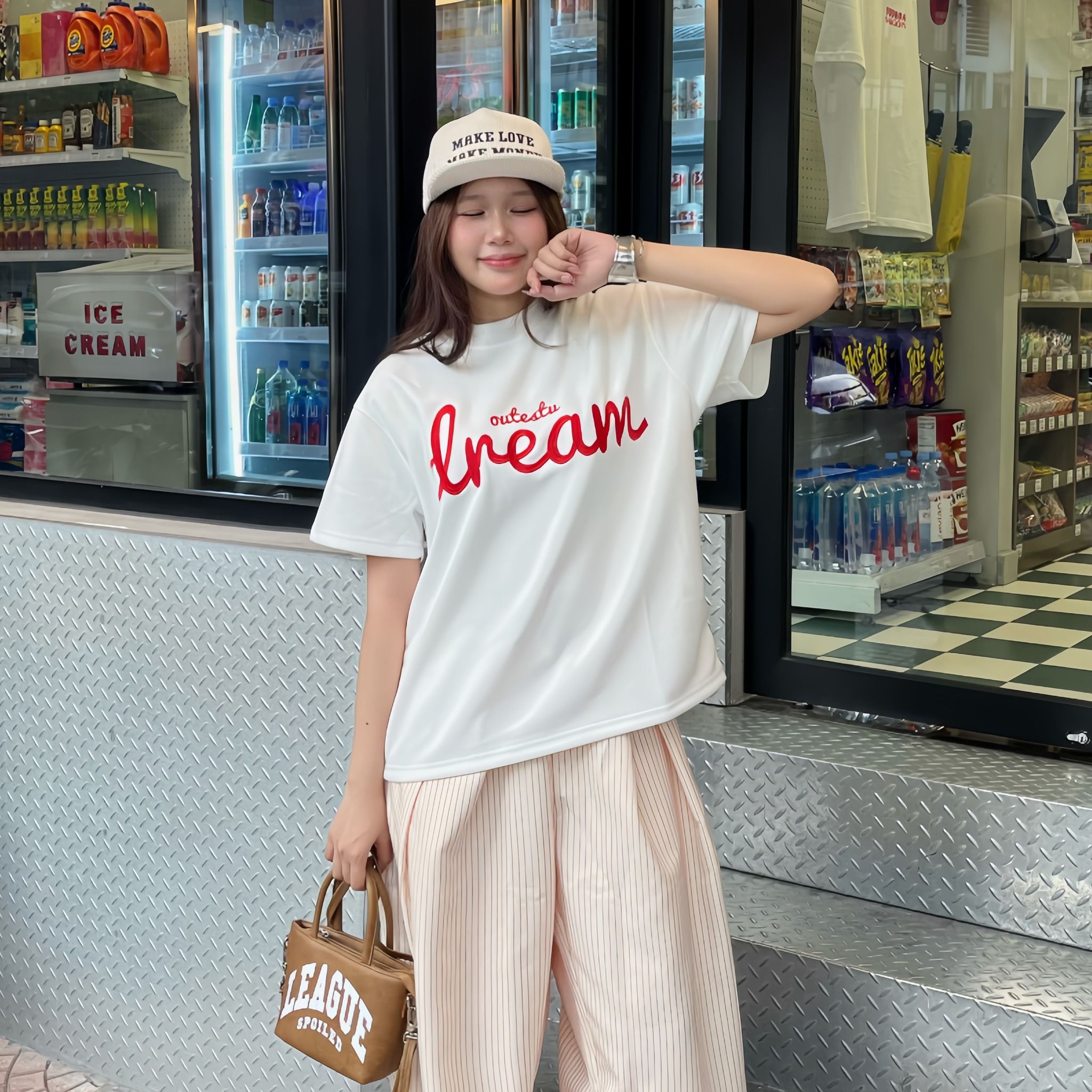 Áo Thun Form Boxy Outerity Dream Nỉ Hai Da