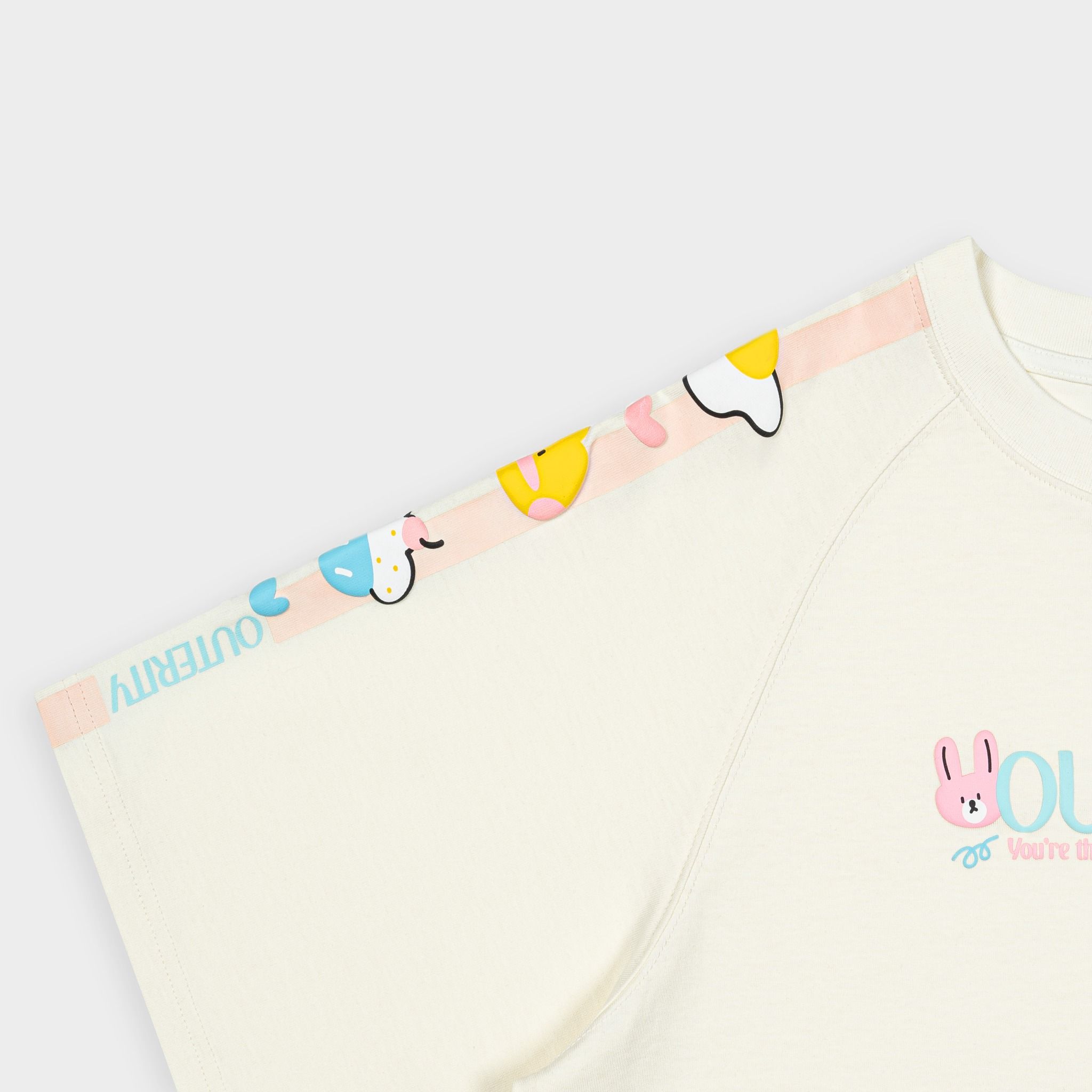 Áo Thun Outerity AABBCC / Cannoli Cream