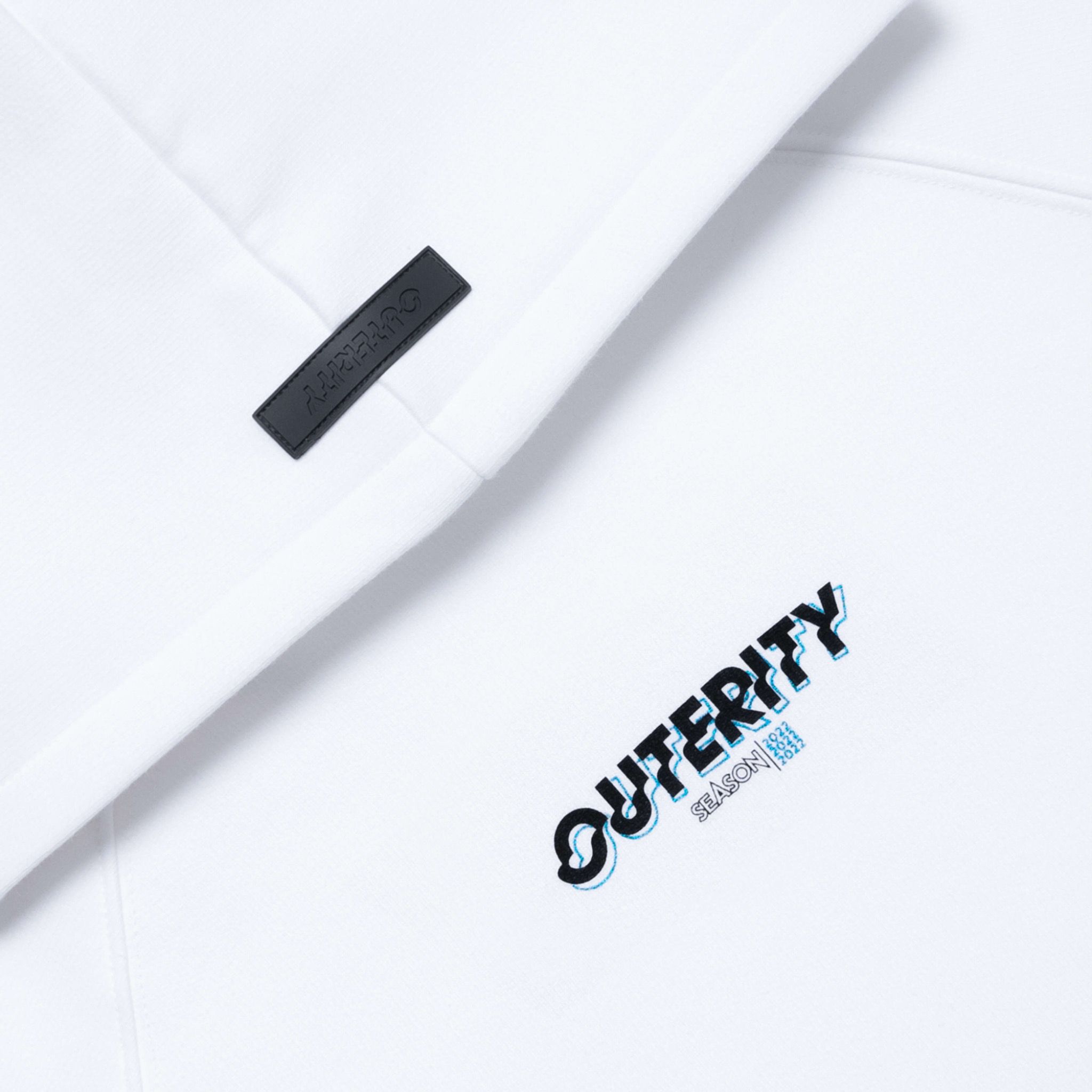 .SIGNATURE SEASON 2022 HOODIE / WHITE COLOR