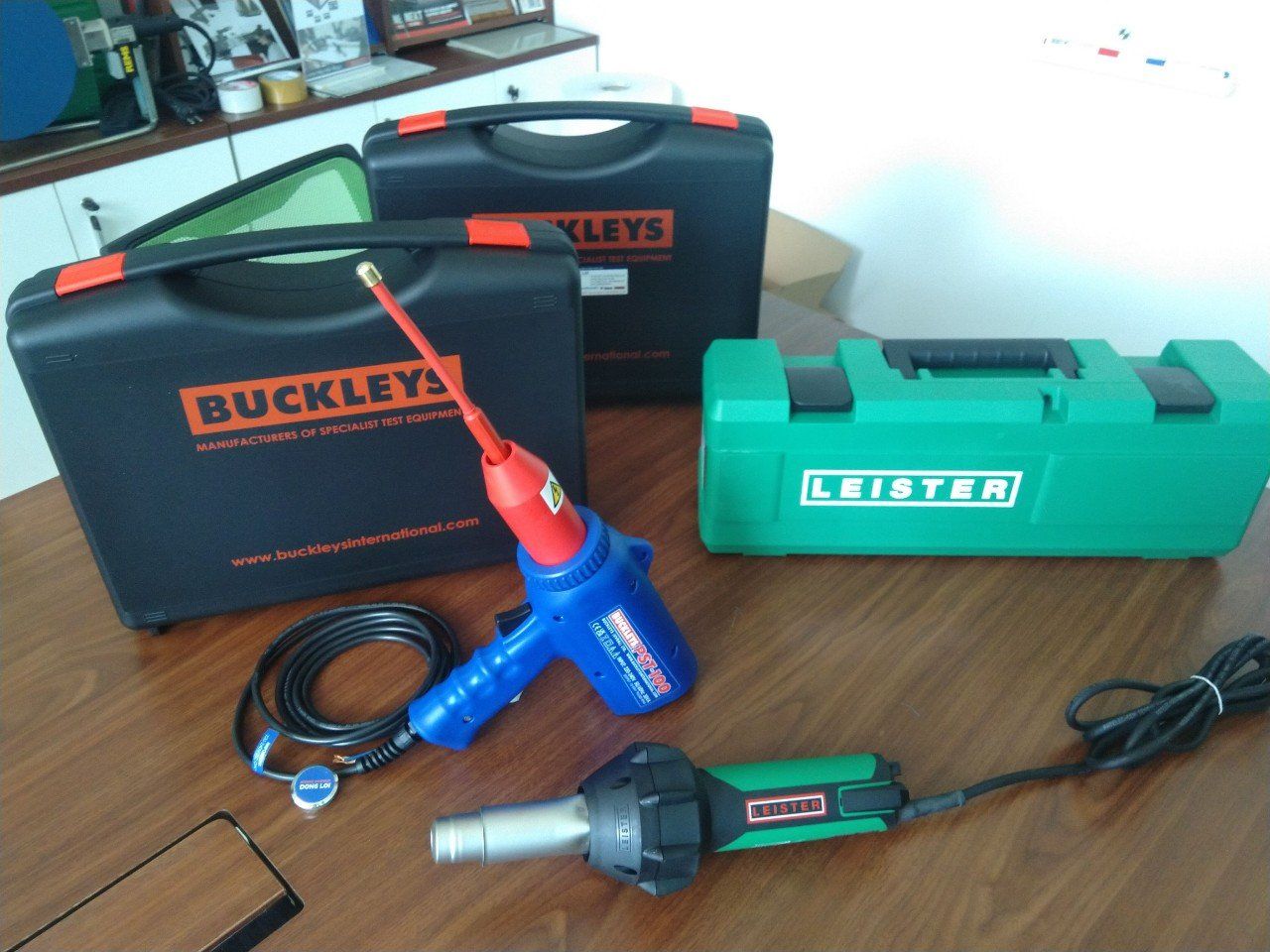 ST-AC Pro - Complete Kit Thiết Bị Kiểm Tra Khuyết Tật Bằng Tia Lửa Điện