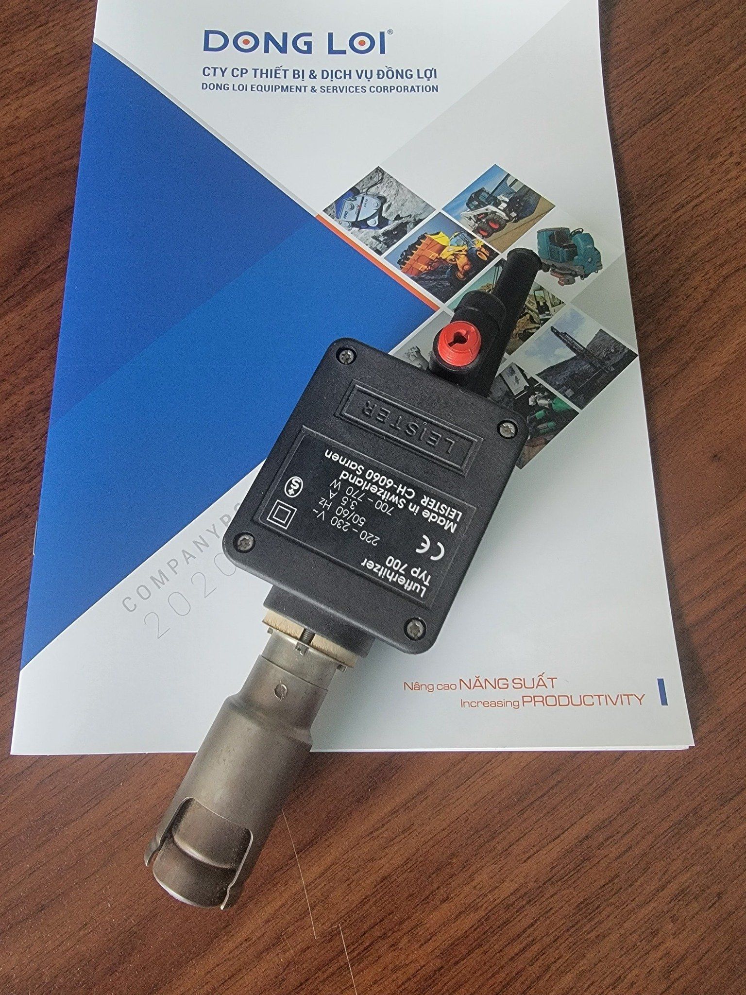 Thiết bị gia nhiệt LE 700 Leister