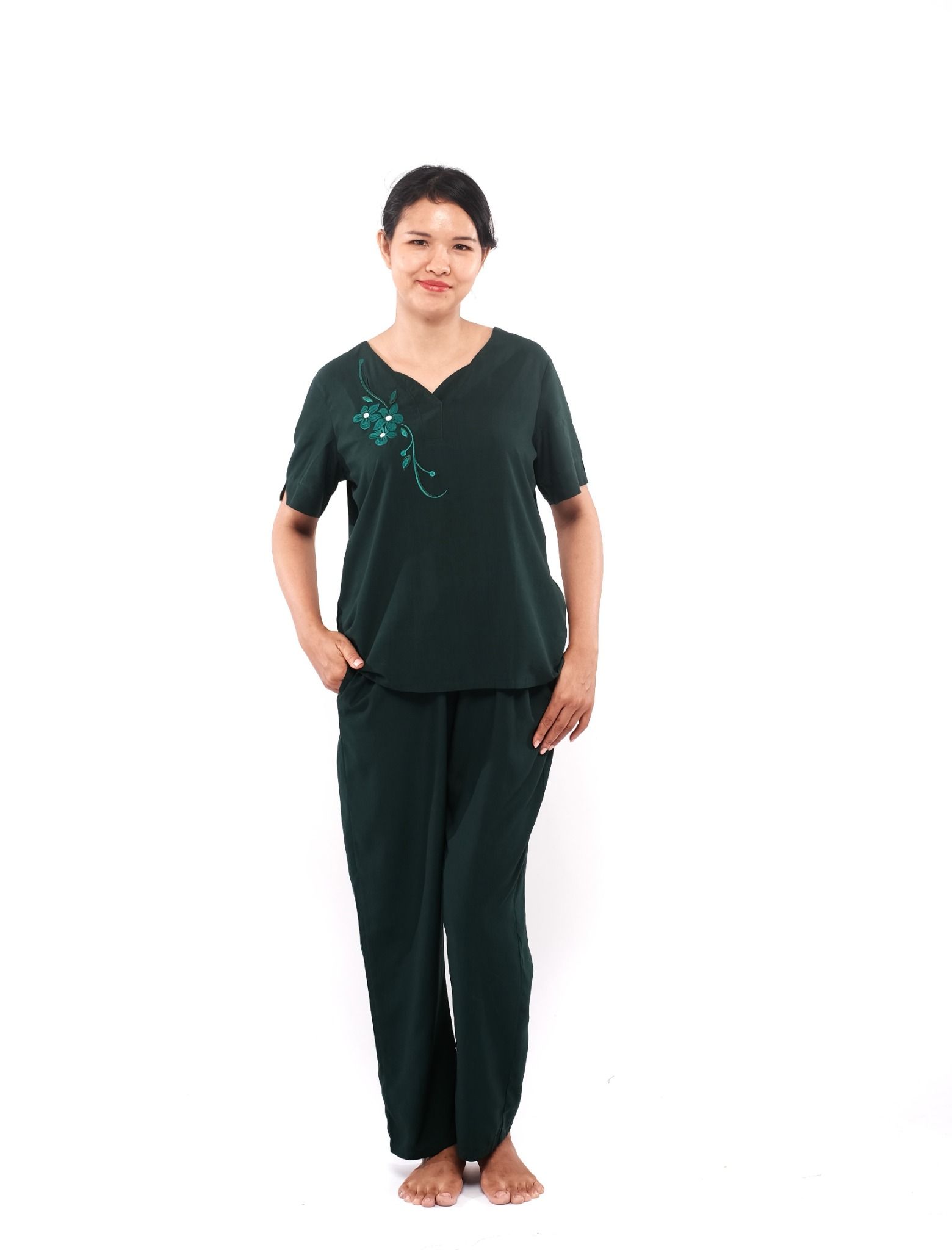 bộ dài rayon cổ tim, tay ngắn màu sắc thanh lịch mát mẻ - A45122003
