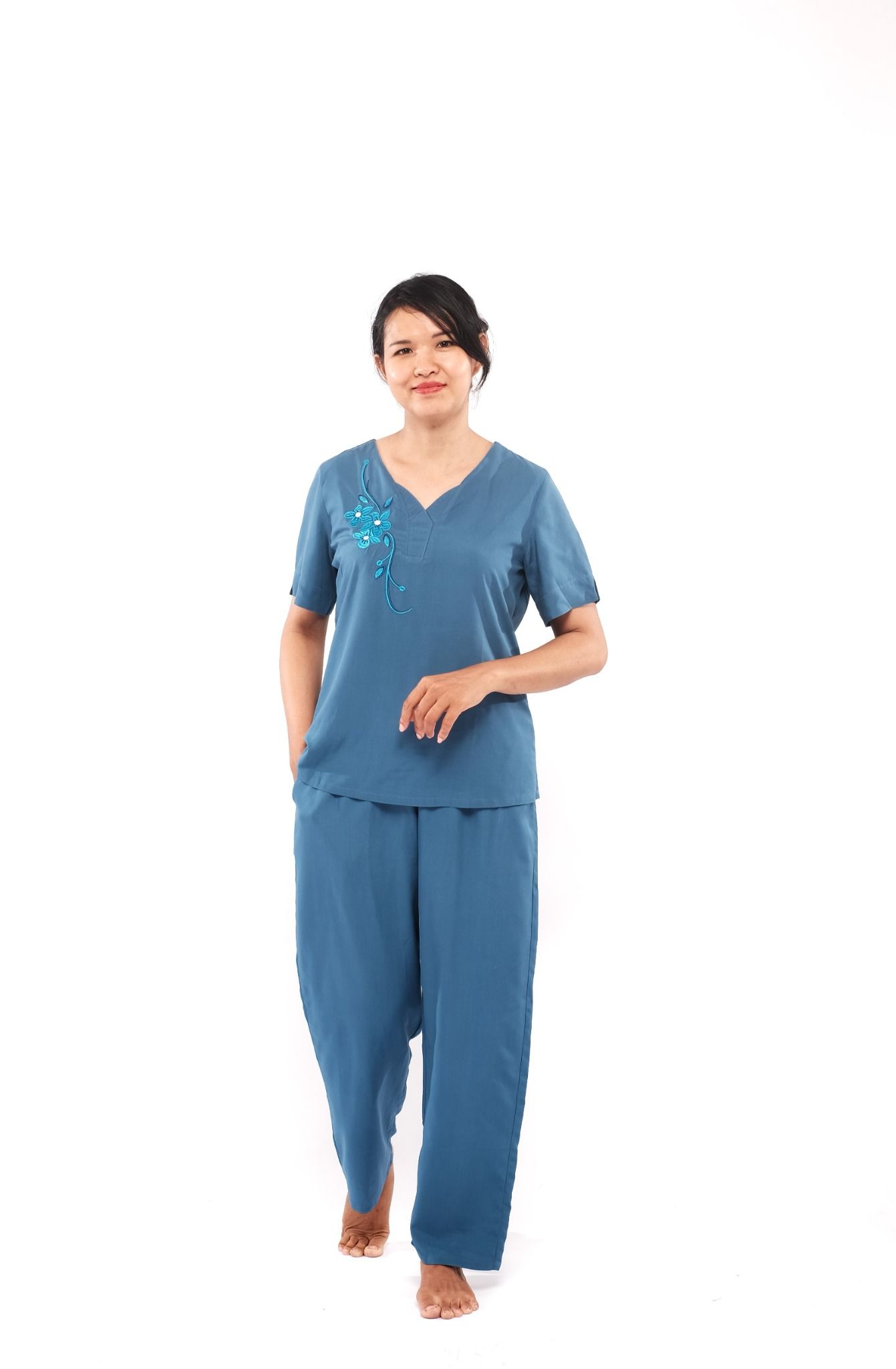 bộ dài rayon cổ tim, tay ngắn màu sắc thanh lịch mát mẻ - A45122003