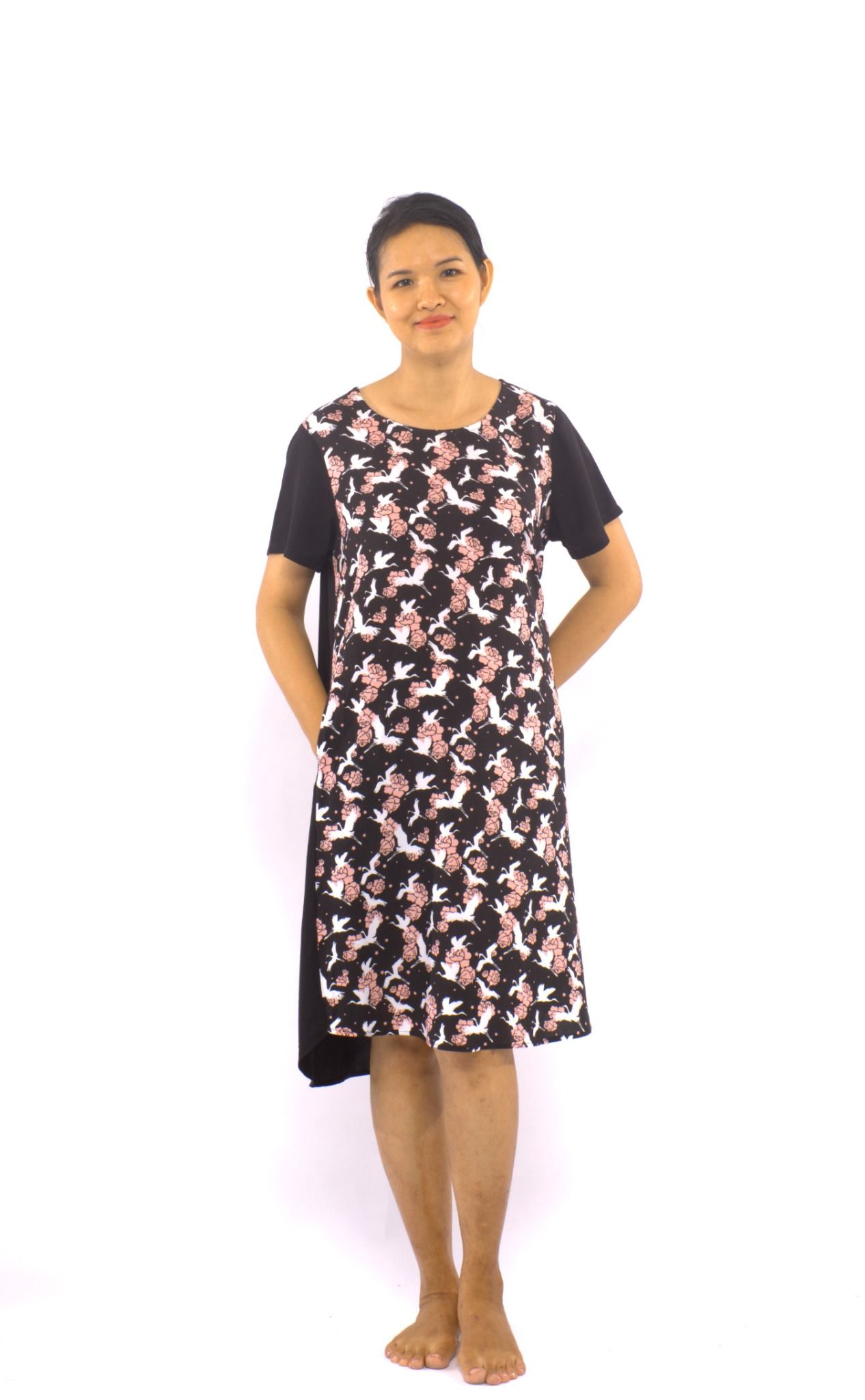A47112001 - Đầm mặc nhà, váy ngủ nữ form rộng , chất Rayon mát mềm, họa tiết hoa, tay ngắn