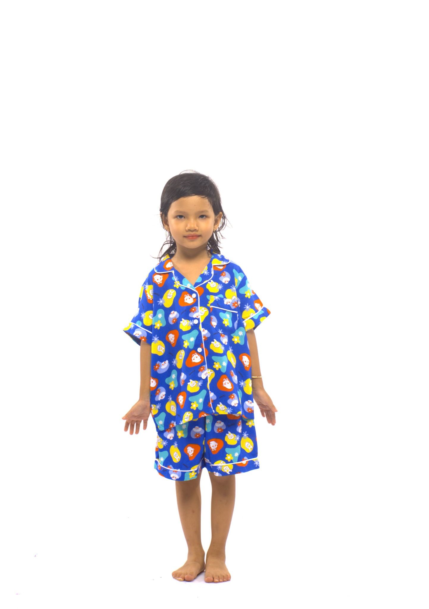 Q23112401-bộ ngắn rayon bé gái cổ tim, họa tiết động vật