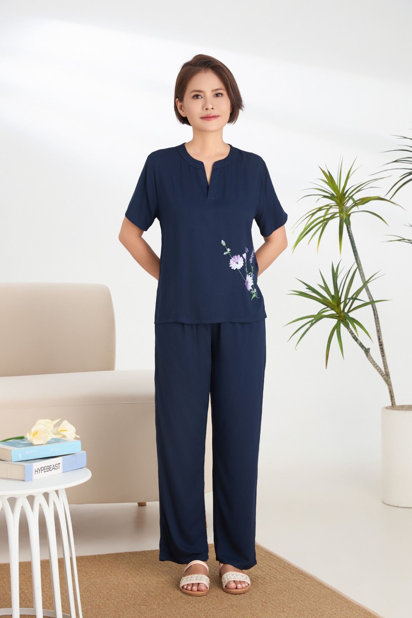 Bộ Dài in hoa Quế Lâm quần dài, tay ngắn chất vải rayon mềm mại, thoáng mát - A451242401
