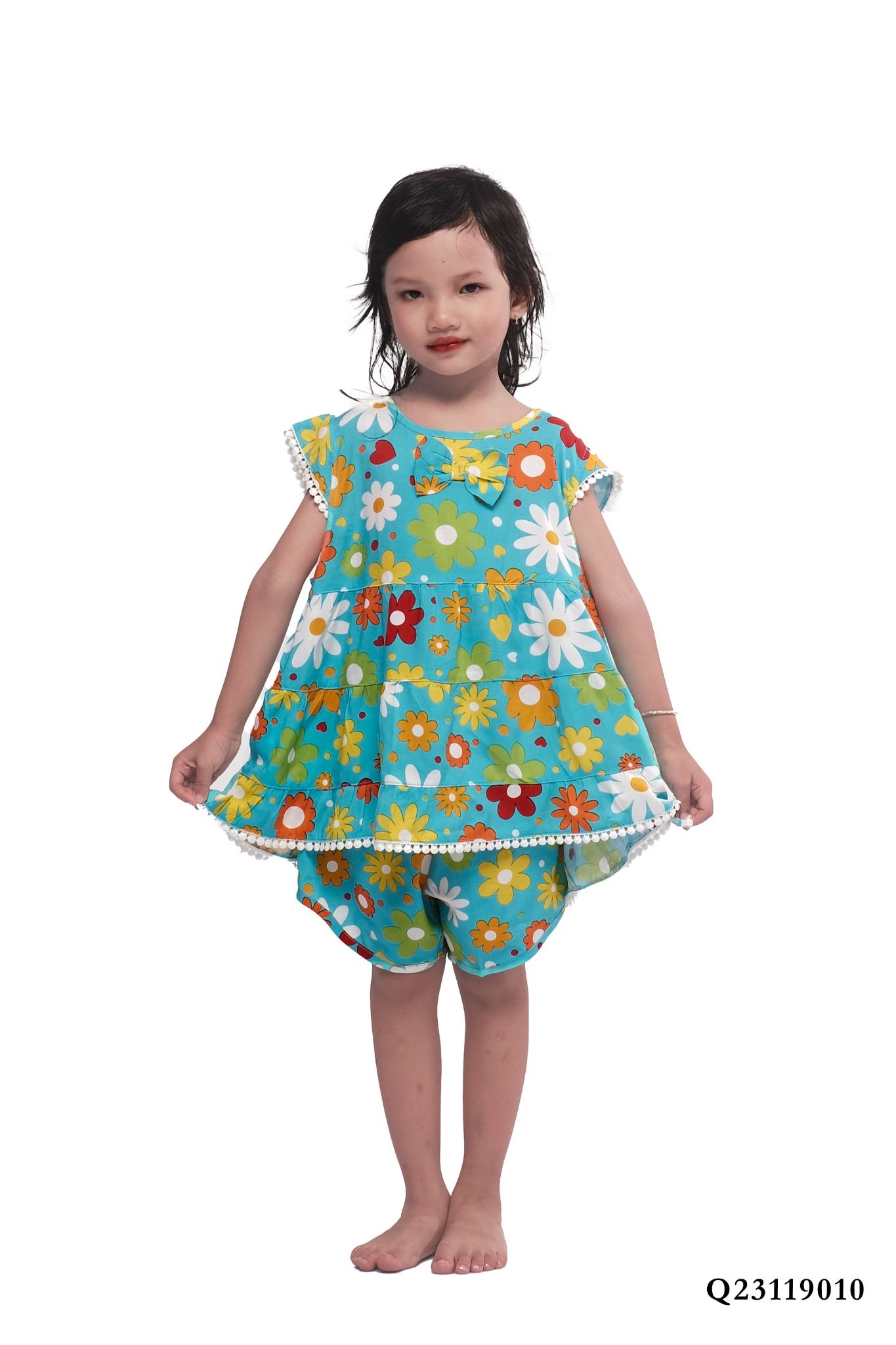 bộ ngắn rayon hoa,bé gái cổ tròn, nơ ngưc, ren trang trí - Q23119010