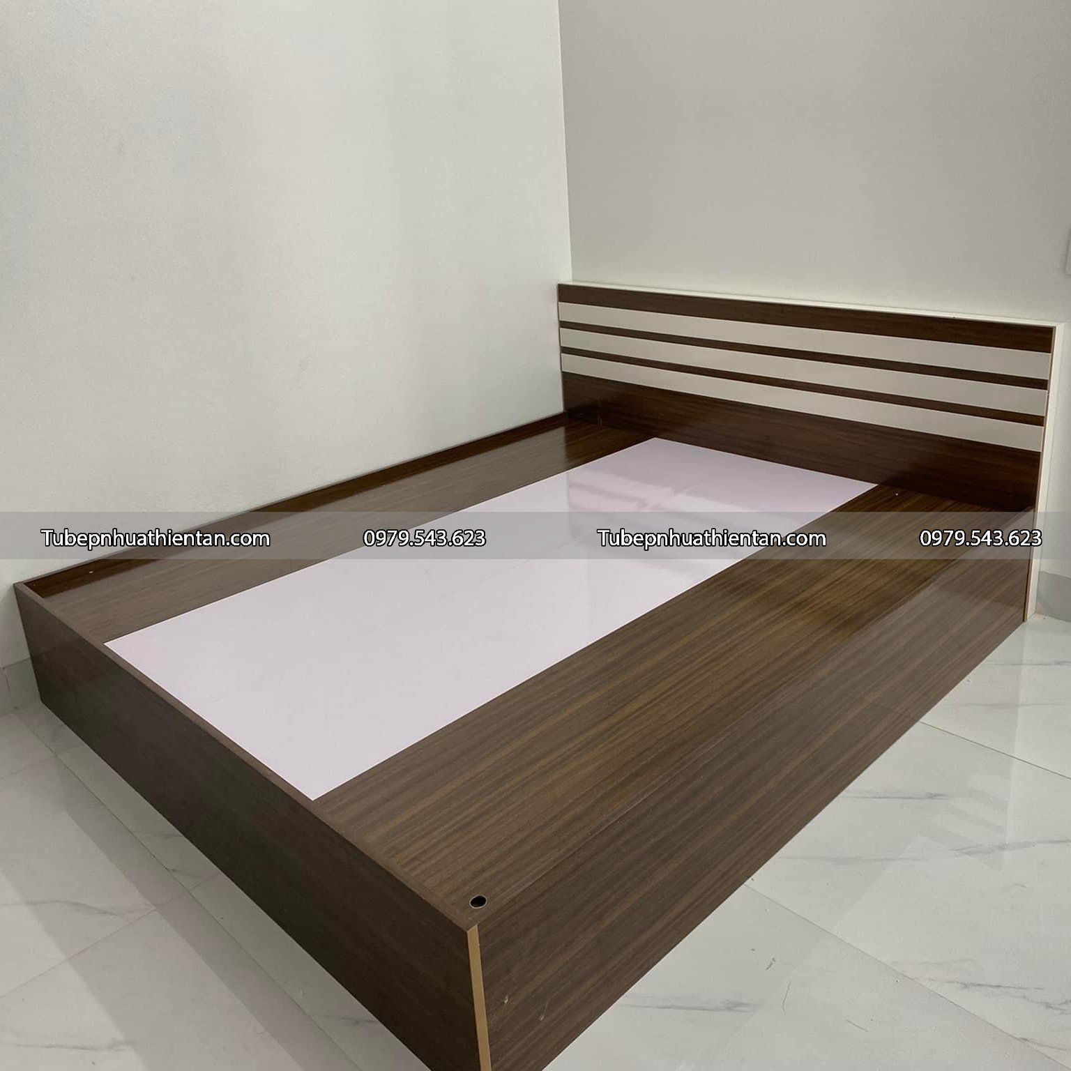 Giường ngủ - MS010