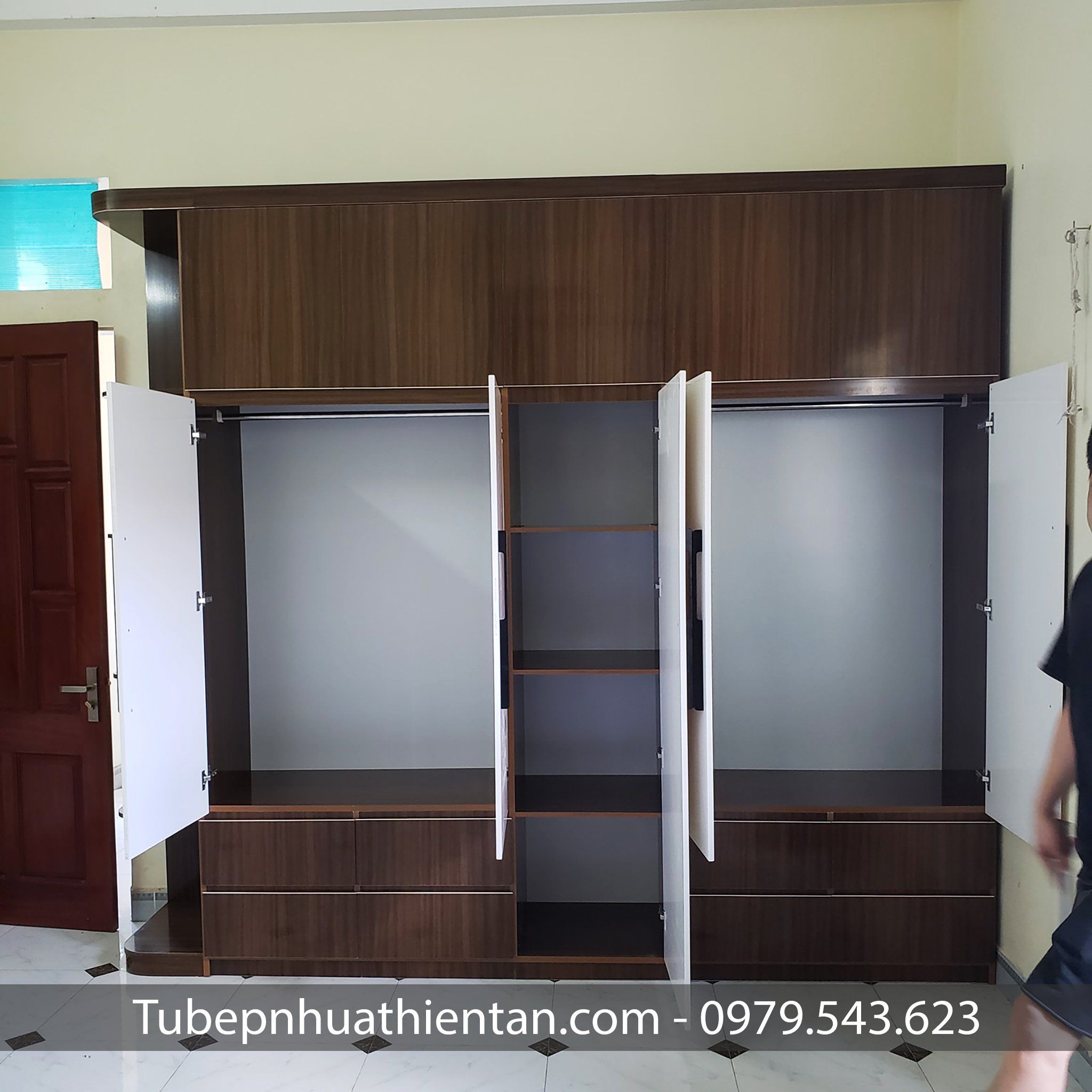 Tủ quần áo TNME0024