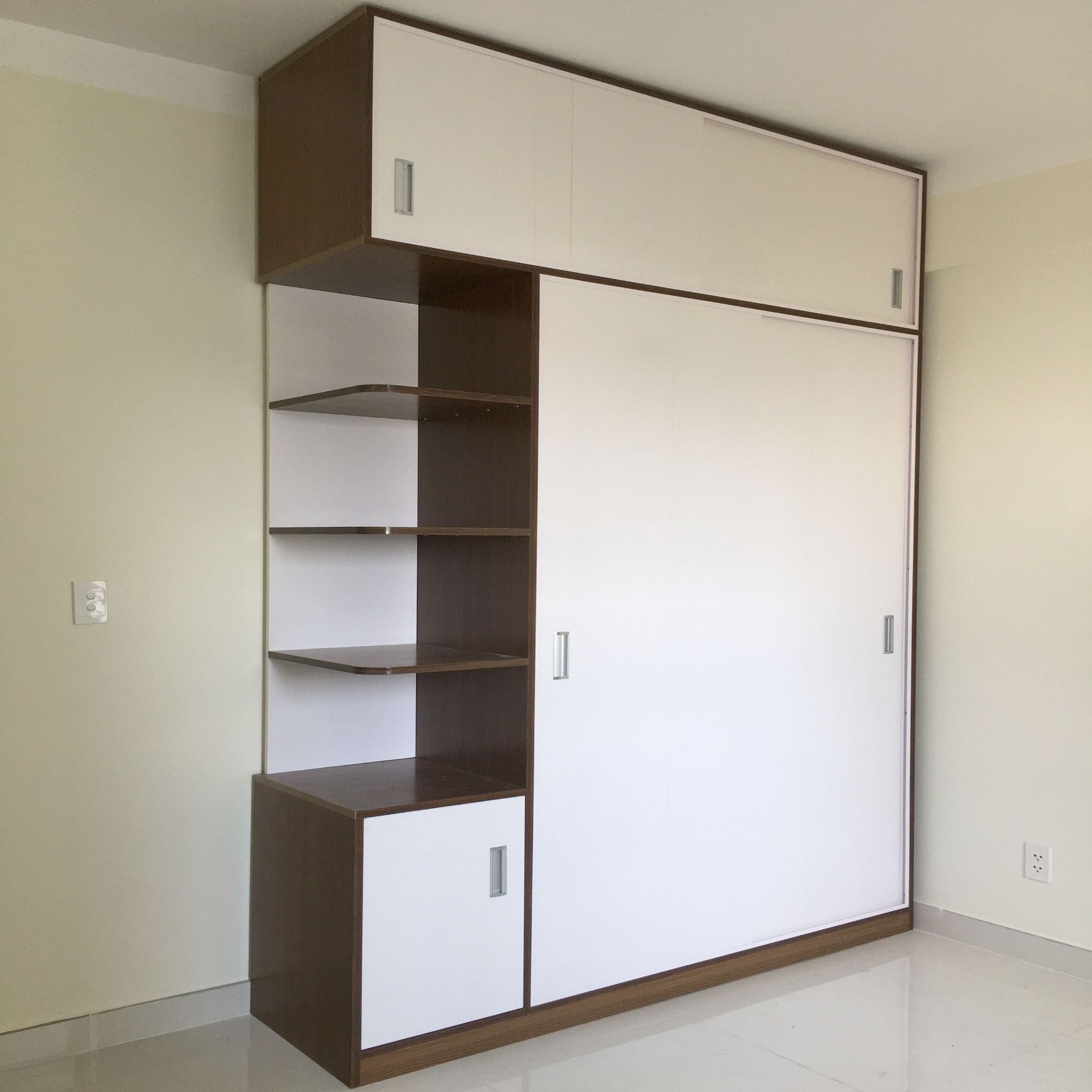 Tủ quần áo TNLE0001