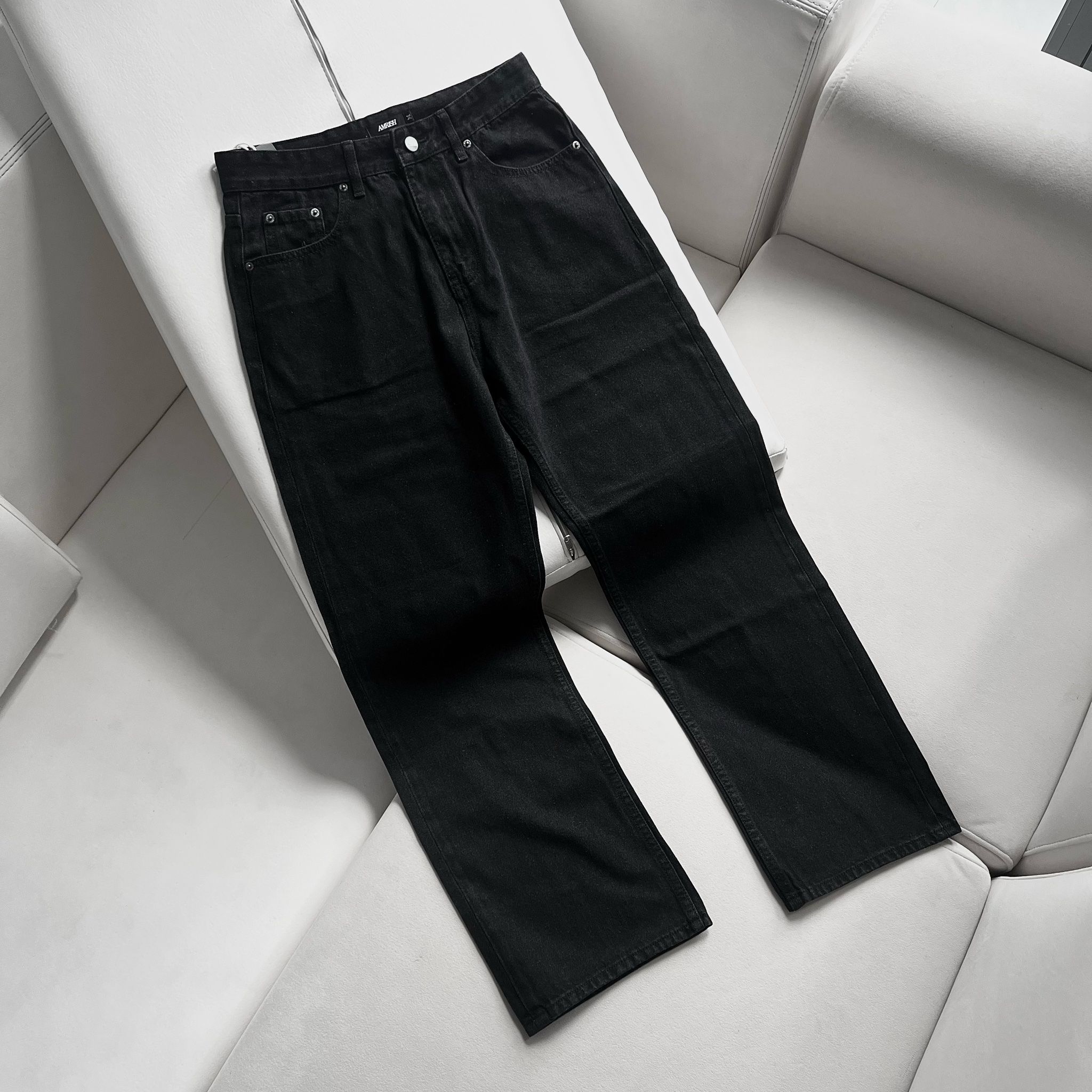 Straight Denim Baggy Jeans - Black
