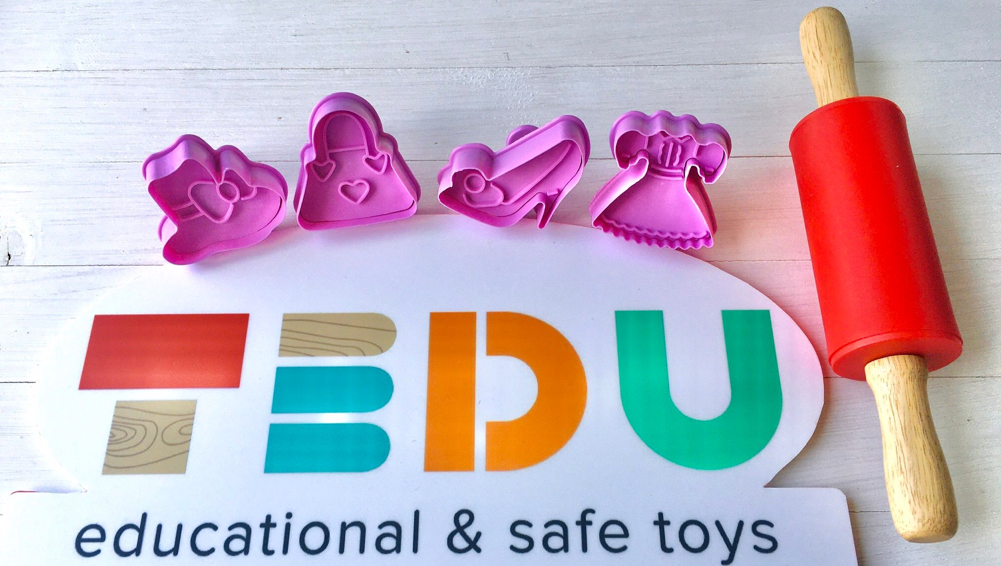 Khuôn Cô gái sành điệu lò xo chơi kèm bột nặn an toàn TEDU