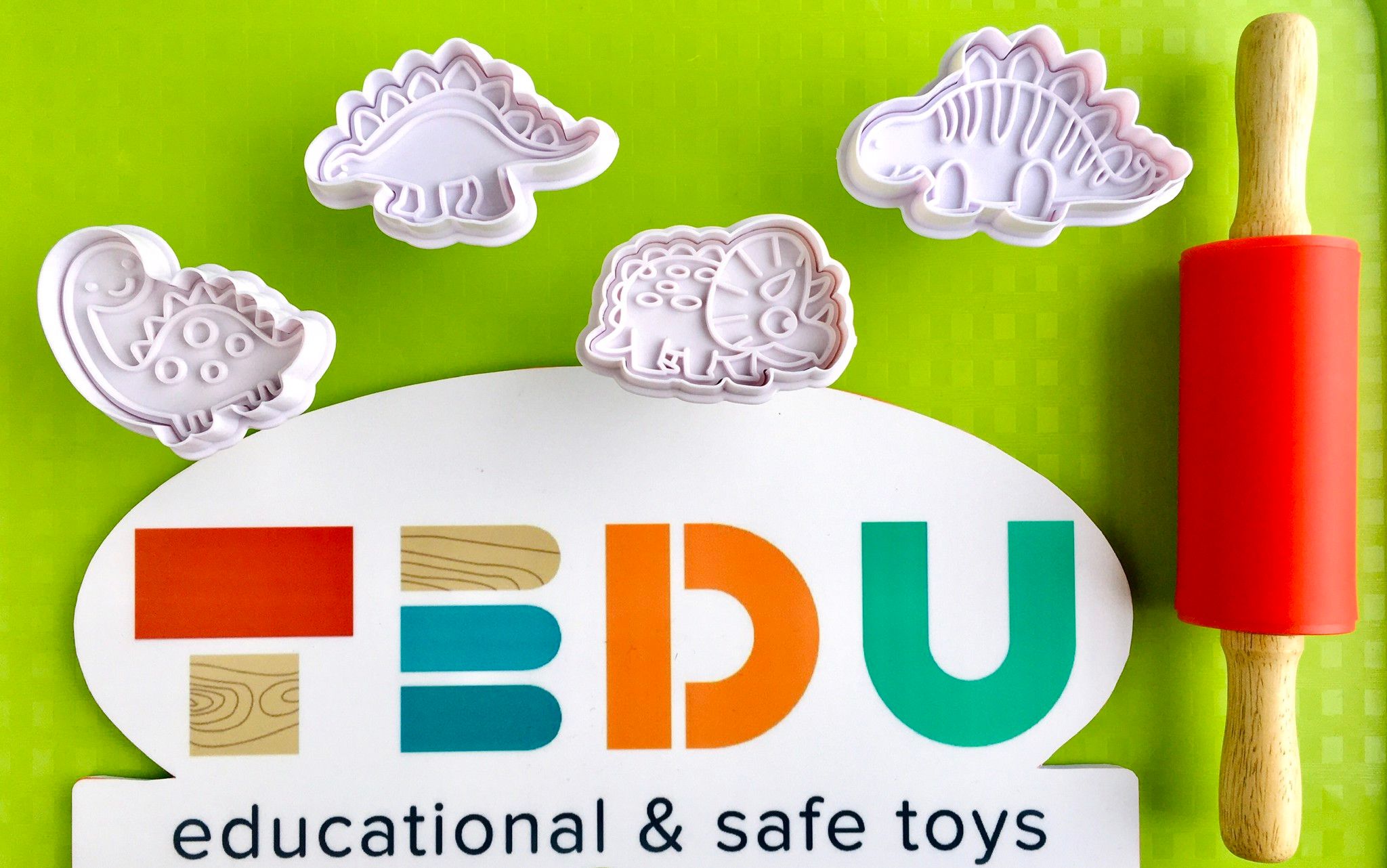 Khuôn Khủng long vây kiếm chơi kèm bột nặn an toàn TEDU