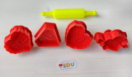 Khuôn Valentine lò xo chơi kèm bột nặn an toàn TEDU