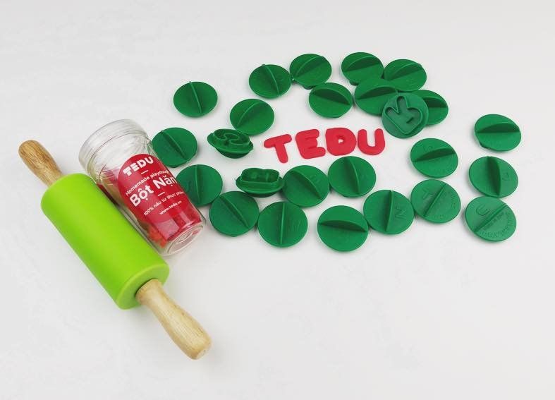 Khuôn ấn 26 chữ HQ chơi bột nặn đất nặn an toàn TEDU