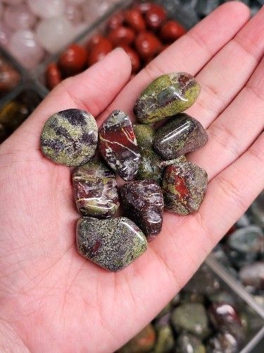 Tumbled Dragon Bloodstone (gr) Đá Huyết Rồng