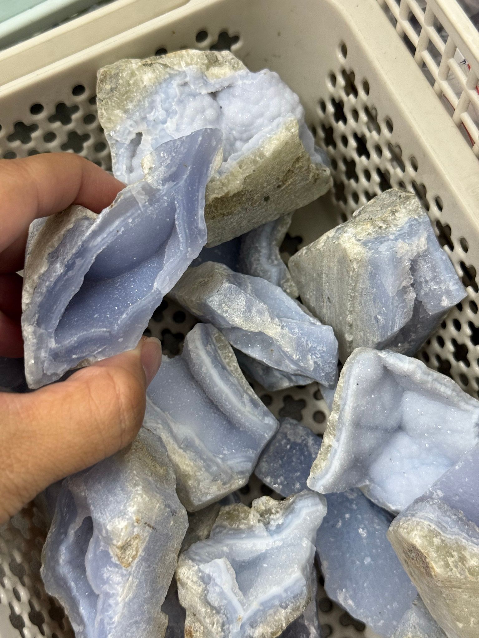 Blue Lace Agate Geode (Gr) Hốc thô Mã Não Ren Xanh