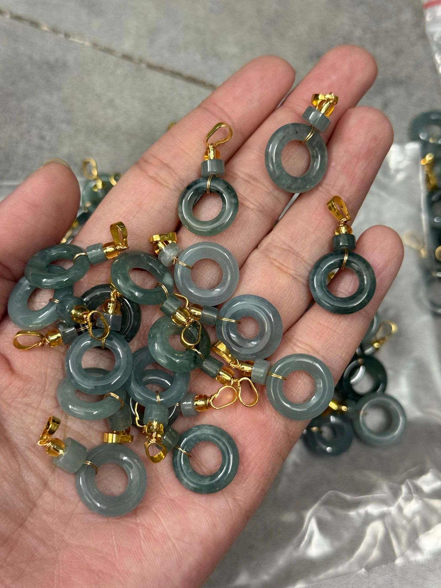 Mặt dây Hippy Lam Ngọc (Jade type A)