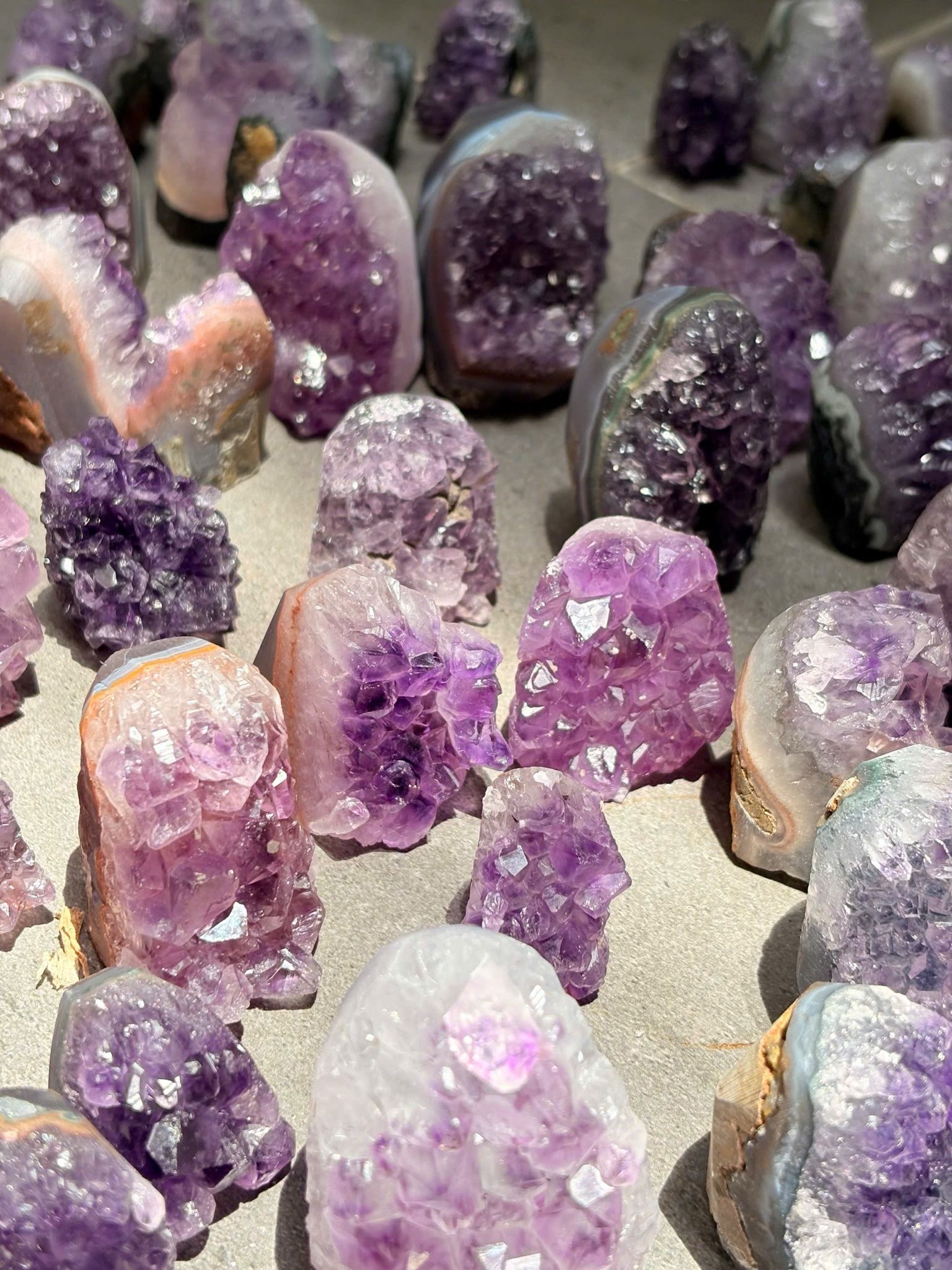 Hốc Amethyst mini (gr) - Thạch anh Tím/ Thạch anh nhiều màu