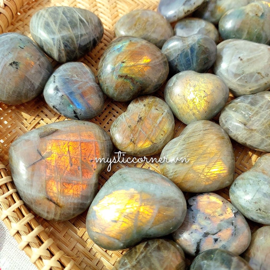 Tim đá Labradorite (Đá xà cừ - Hắc Nguyệt Quang) đá thanh tẩy Tarot, Reiki, đá thạch anh phong thủy