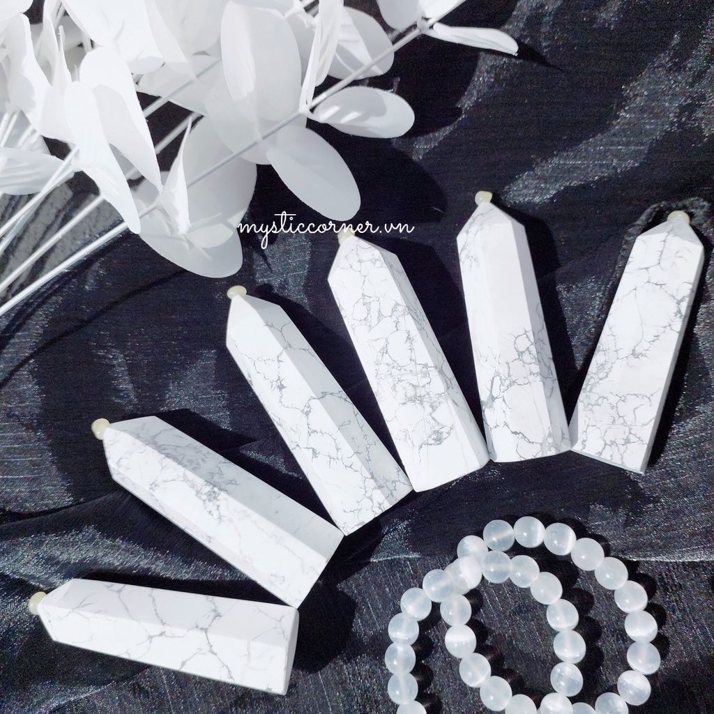 Trụ đá thanh tẩy Howlite trắng (đá Bạch Tùng)