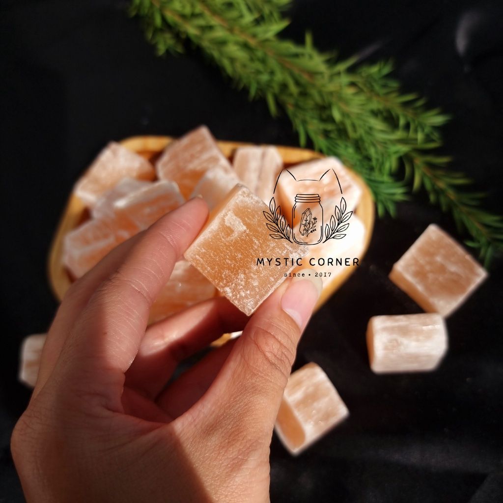 Đá thô thanh tẩy Selenite Cam (Orange Selenite)