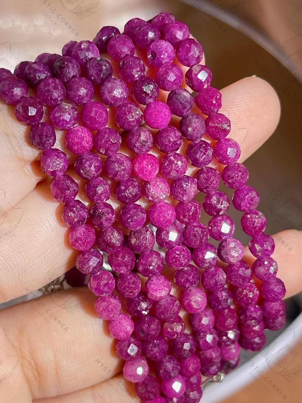 Vòng tay đá Ruby tự nhiên cắt giác, chấu bạc S925 biểu tượng dũng cảm năng lượng đam mê, sức mạnh dành cho cuộc sống