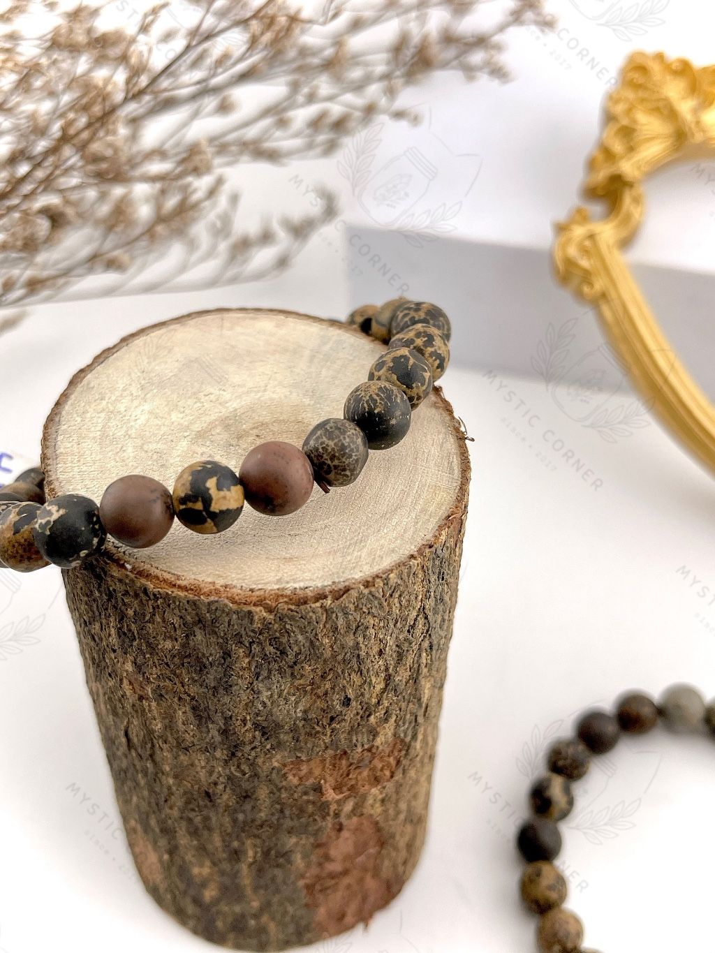 Vòng tay đá phong thuỷ Leopard Skin Jasper hỗ trợ tốt về cả mặt thể chất và tinh thần