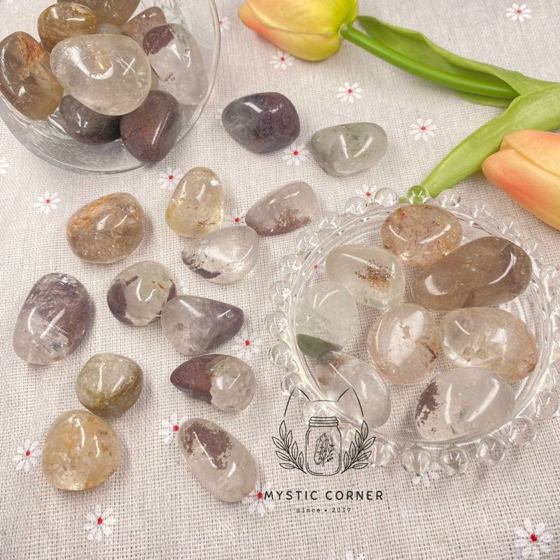 Viên Thạch anh Ưu Linh (Ghost Quartz/ Garden Quartz), đá thanh tẩy, đá phong thuỷ