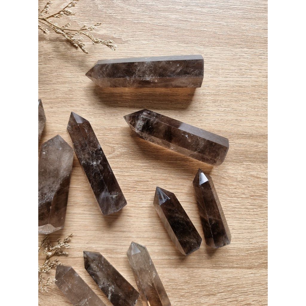 Trụ đá thạch anh Khói (Smoky Quartz), trụ đá thanh tẩy trong Tarot, cân bằng năng lượng, Reiki, đá phong thủy