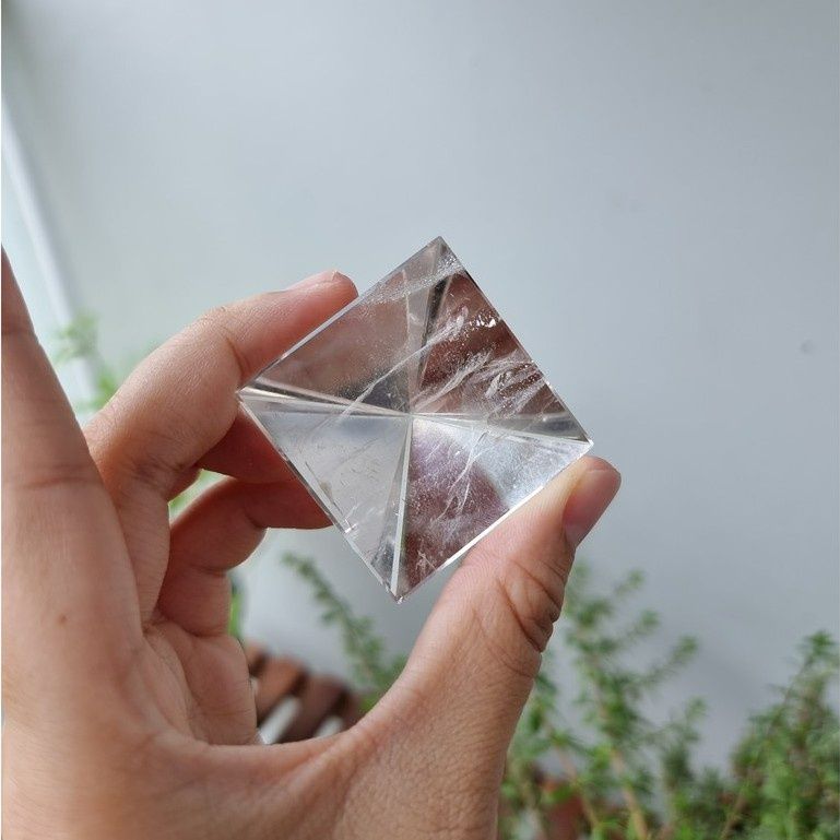 Kim tự tháp Thạch Anh Trắng (Clear Quartz)