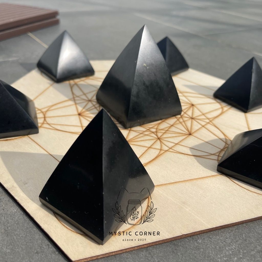 Kim tự tháp đá Black Tourmaline, đá bảo vệ dùng trong Tarot, Reiki, đá phong thủy, thiền định
