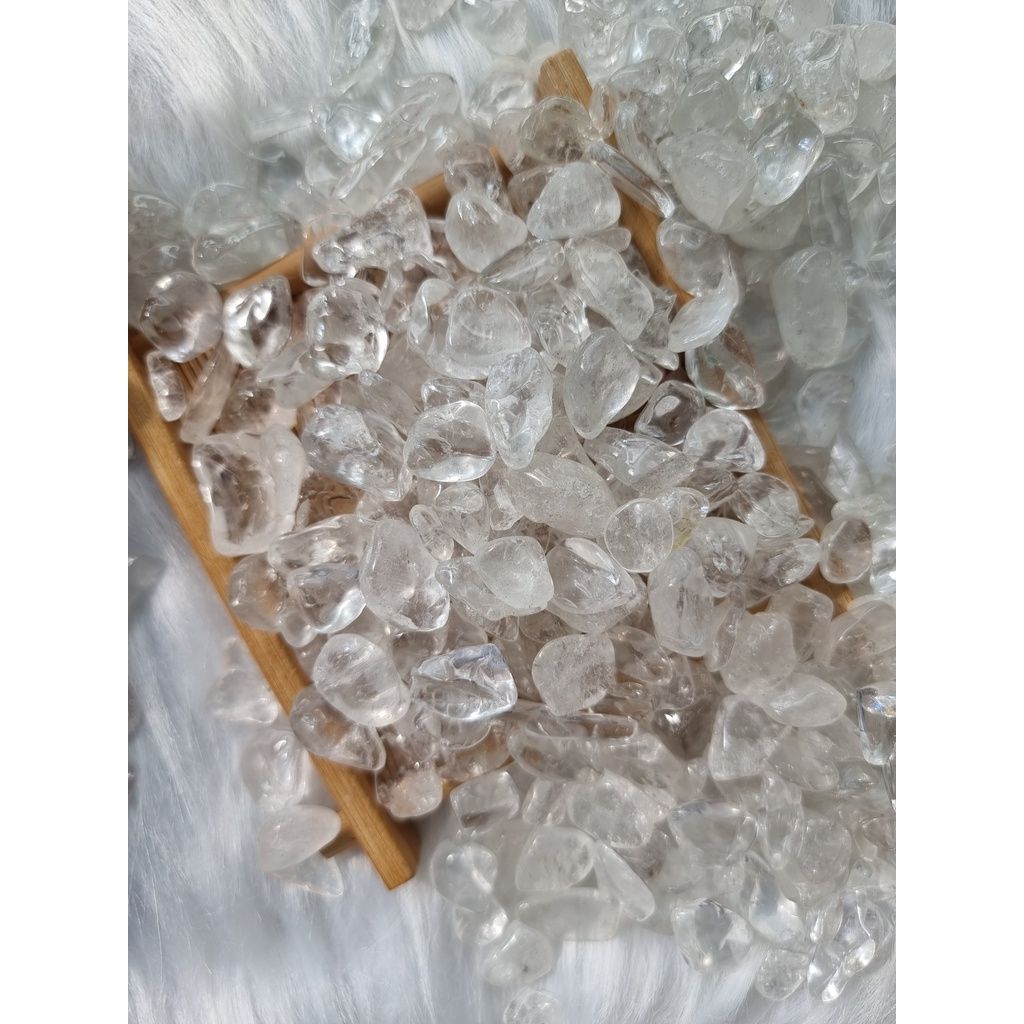 Vụn đá thạch anh Trắng (Clear Quartz) làm Grid, thanh tẩy trong Tarot, Reiki, thiền định, phong thủy