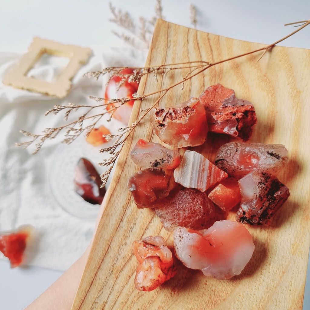 Viên đá thô mã não Carnelian (Carnelian Agate) đá thanh tẩy Tarot, Reiki, phong thủy, thiền định