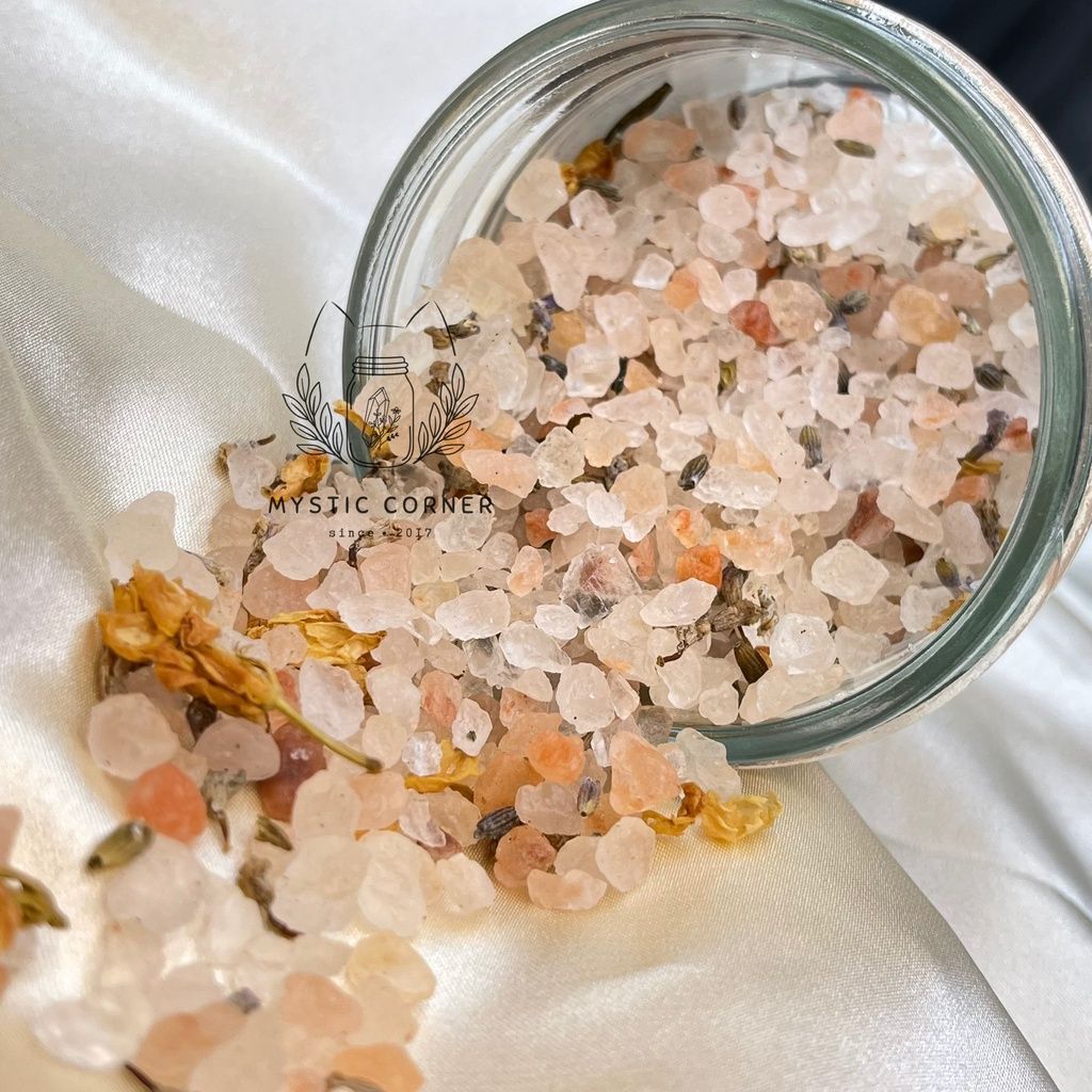 Đá muối thanh tẩy Himalaya mix thảo mộc, thanh tẩy đá, bài Tarot, tắm hay ngâm chân thanh tẩy trượt khí trong cơ thể