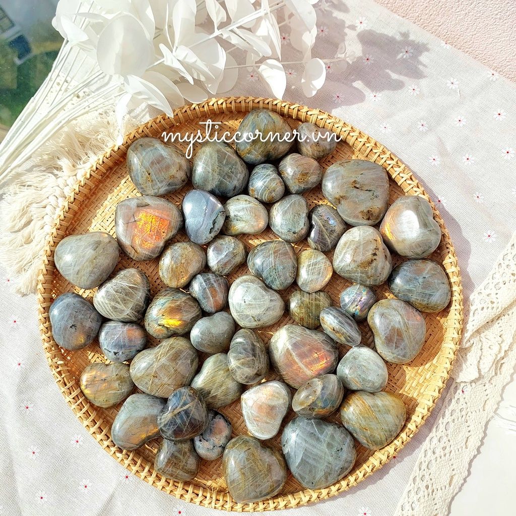 Tim đá Labradorite (Đá xà cừ - Hắc Nguyệt Quang) đá thanh tẩy Tarot, Reiki, đá thạch anh phong thủy