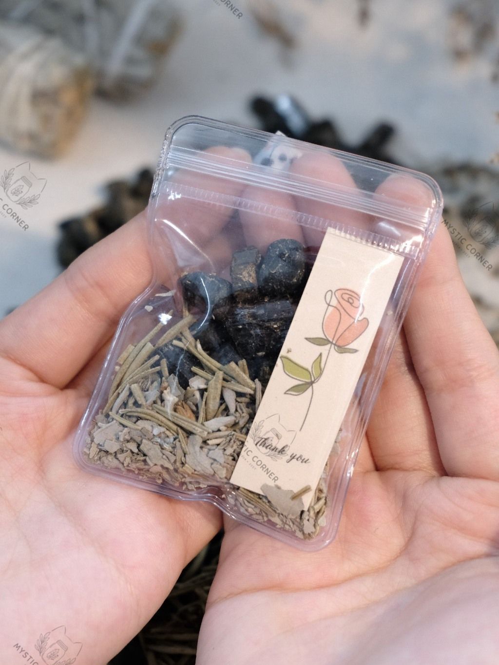 Túi Đá Bảo Vệ Black Tourmaline mix các loại thảo mộc - bảo vệ khỏi năng lượng tiêu cực, đá phong thủy