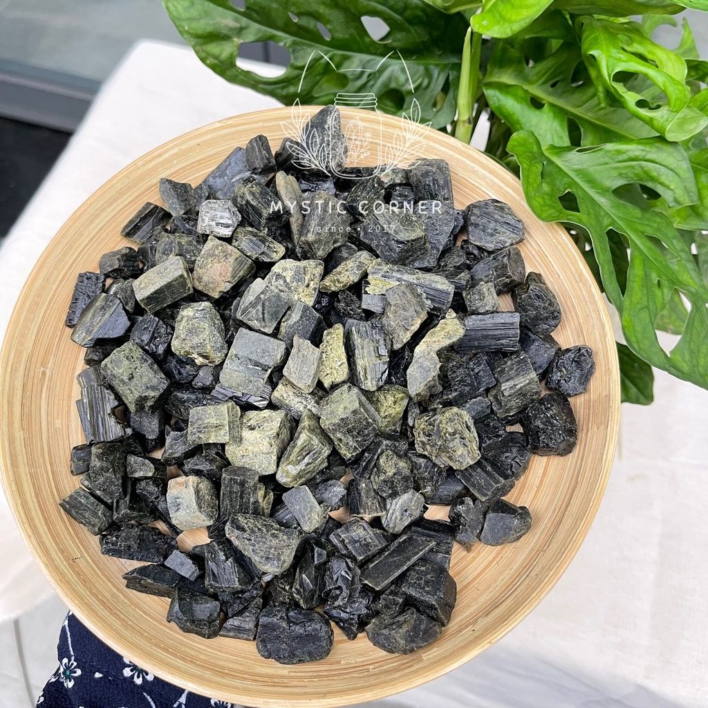 Đá thô Green Tourmaline chuyển hóa năng lượng tiêu cực, đá thanh tẩy, đá phong thủy, Reiki