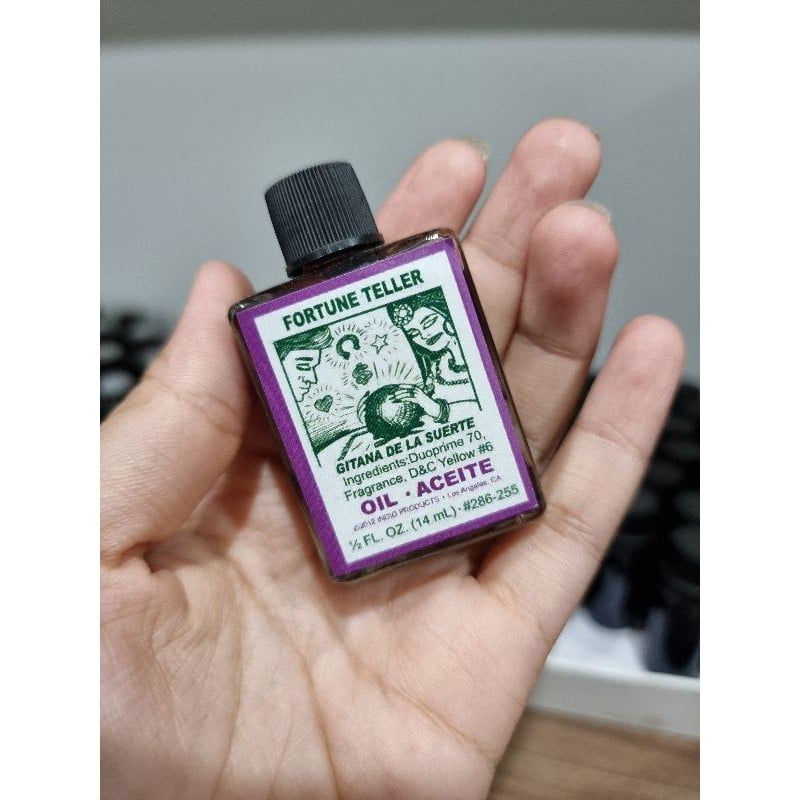 Tinh dầu thảo mộc hỗ trợ dùng trong witchcra.ft, Tarot