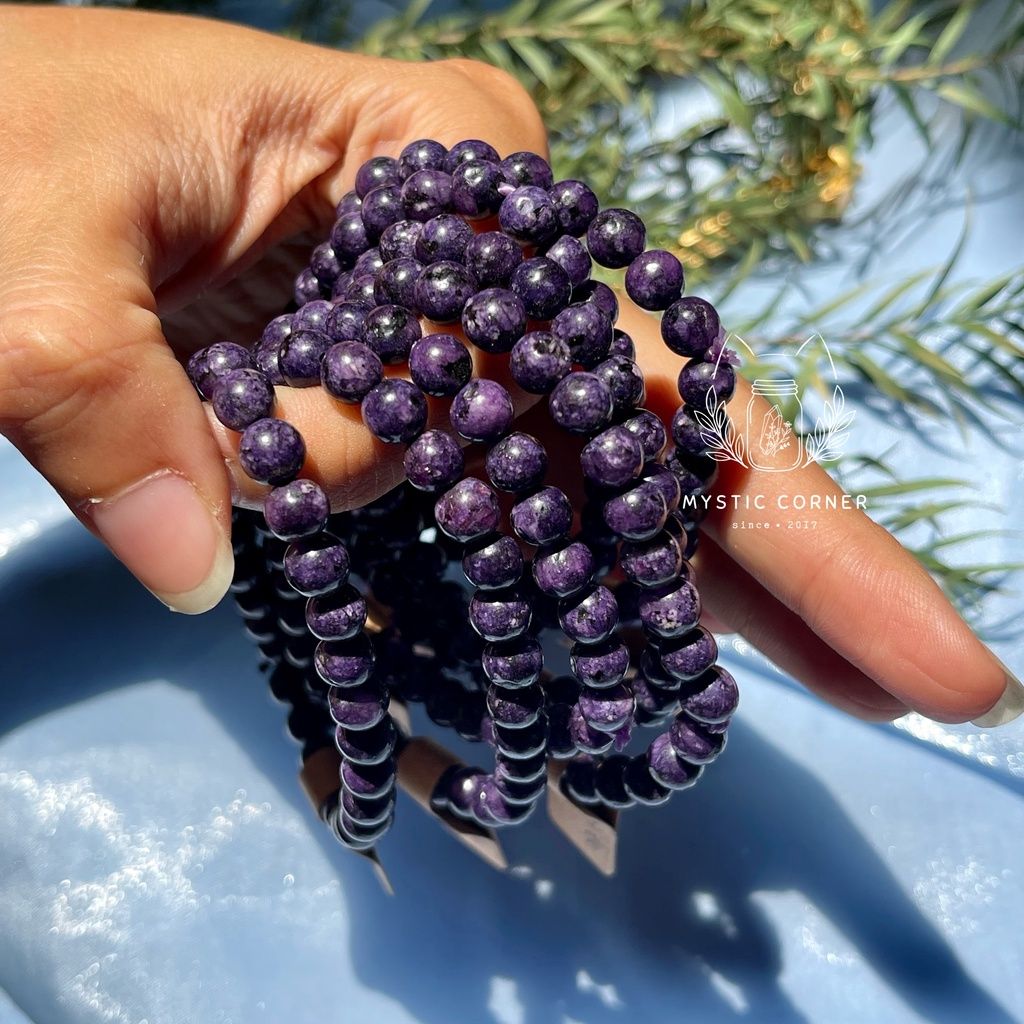 Vòng đá phong thuỷ Đá Mắt Rồng Tím Charoite 6li