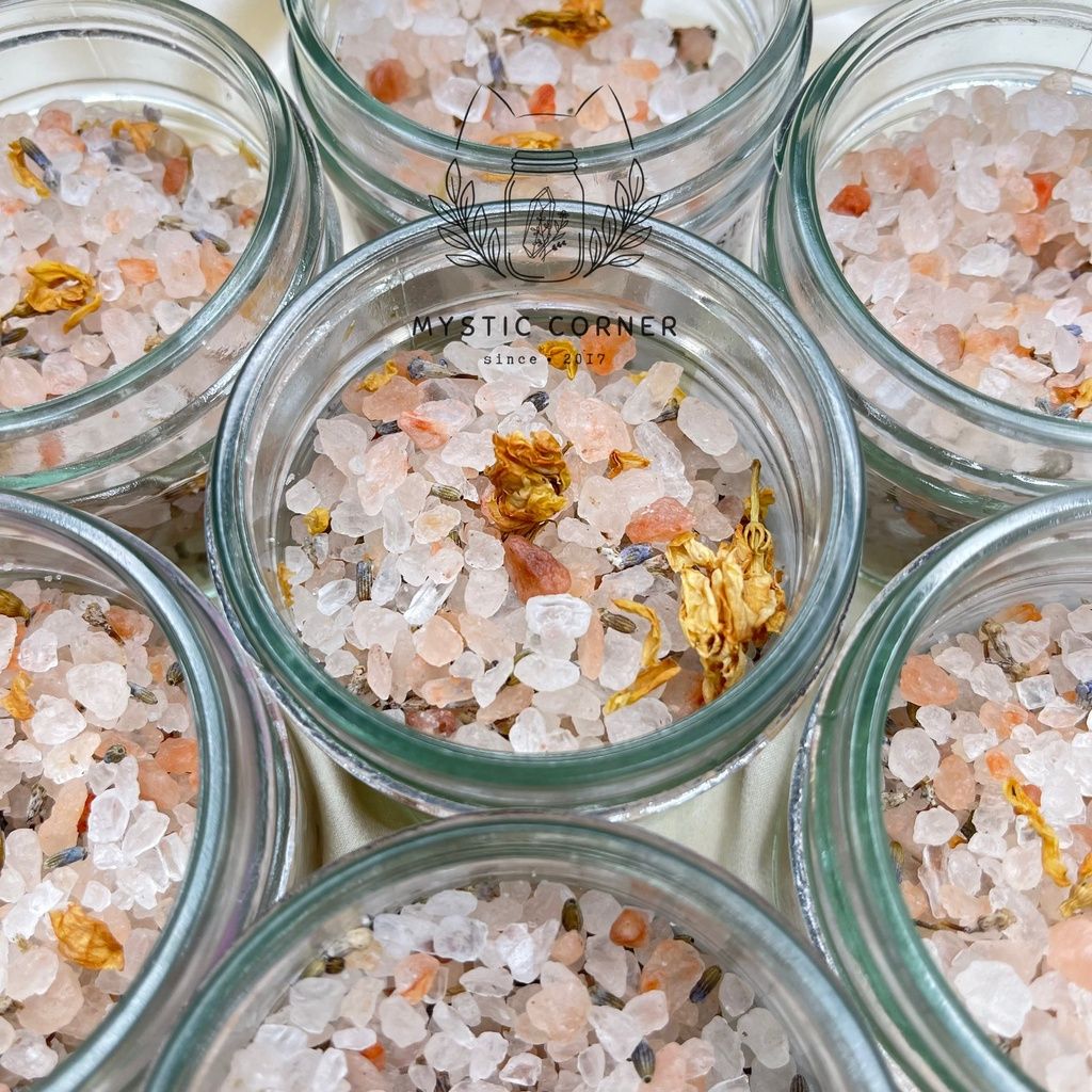 Đá muối thanh tẩy Himalaya mix thảo mộc, thanh tẩy đá, bài Tarot, tắm hay ngâm chân thanh tẩy trượt khí trong cơ thể