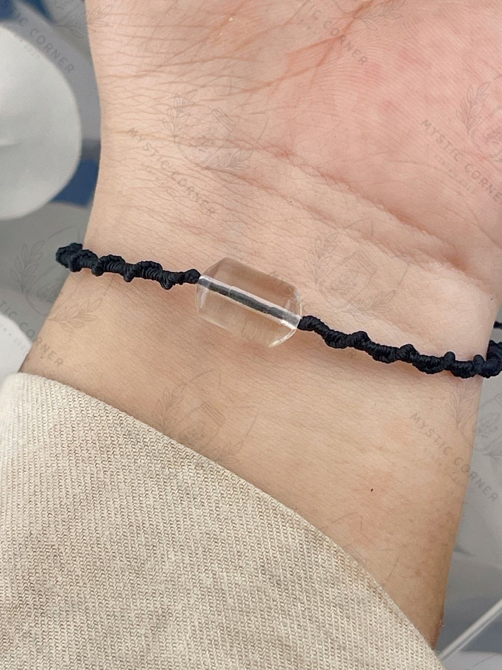 Vòng tay đá phong thuỷ Thạch Anh Trắng lu thống thắt macrame hỗ trợ thu hút năng lượng tích cực