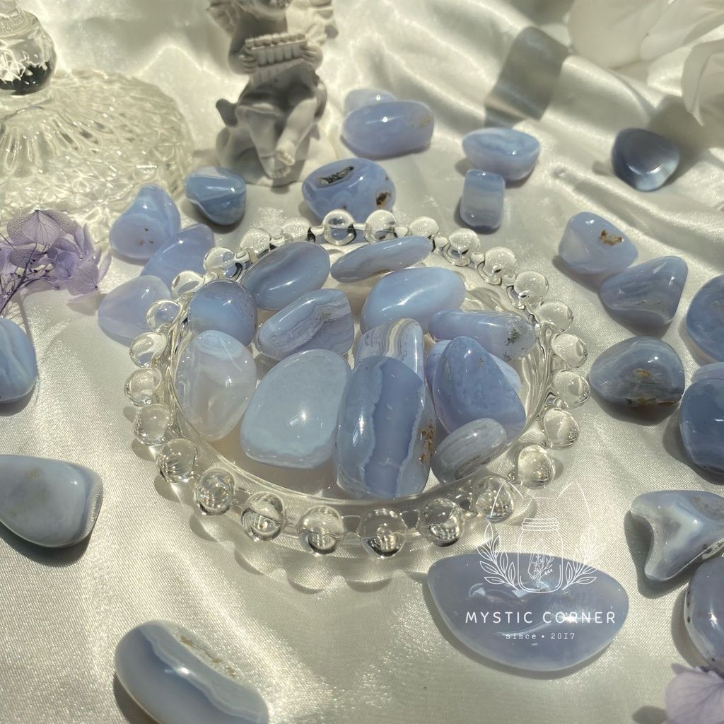 Tumbled Blue Lace (Viên đá Mã Não Ren), đá hỗ trợ luân xa 5, đá thạch anh, đá thanh tẩy, đá phong thuỷ