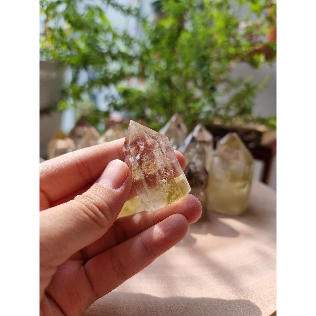 Trụ đá thạch anh Vàng (Citrine) may mắn, trụ đá thanh tẩy trong Tarot, Reiki, thiền định, phong thủy