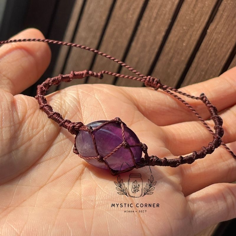 Vòng tay macrame tumbled thạch anh Tím (Amethyst), đá bảo vệ, tăng cường trực giác