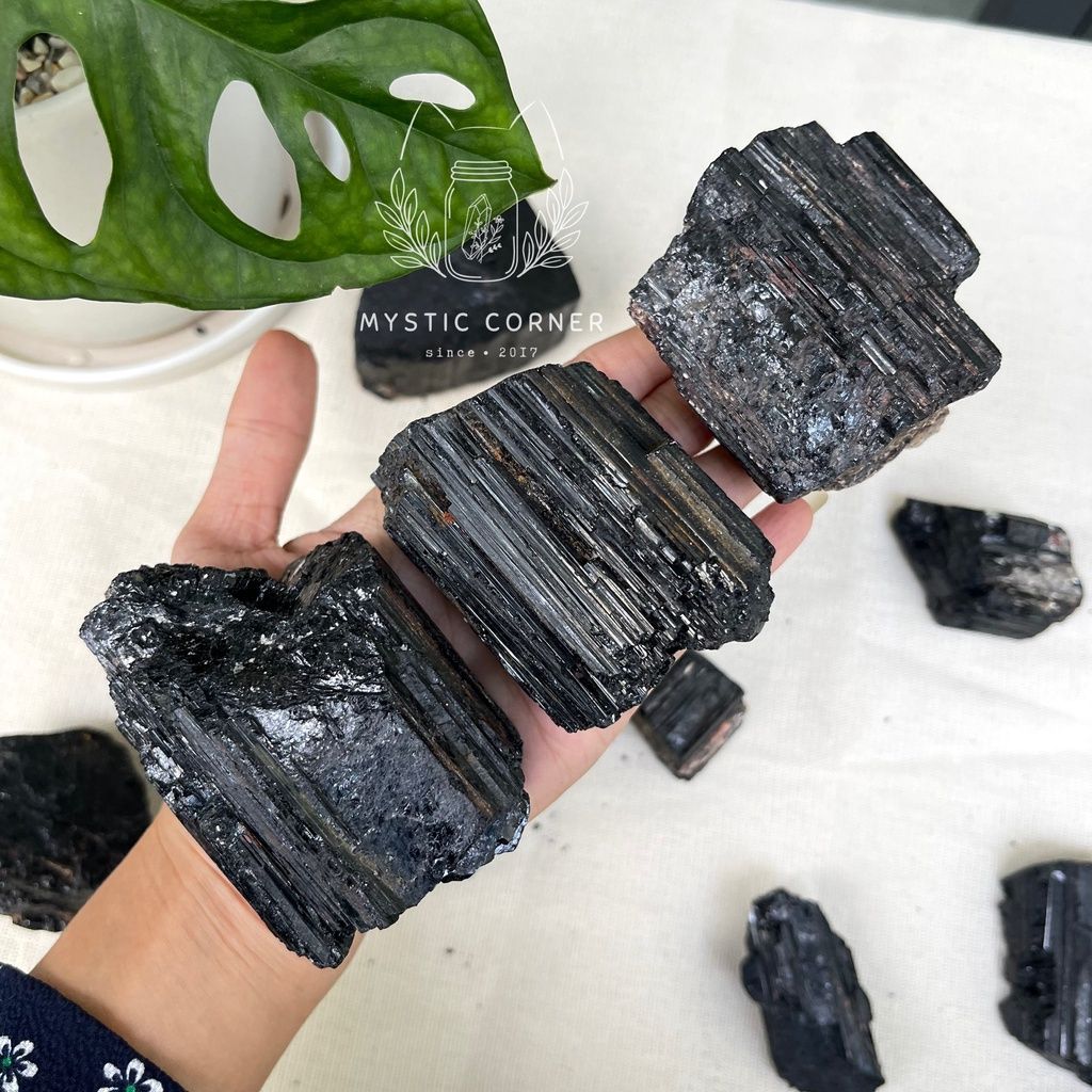 Đá thô Black Tourmaline, đá thạch anh, đá phong thủy, đá thanh tẩy trong Reiki, Tarot