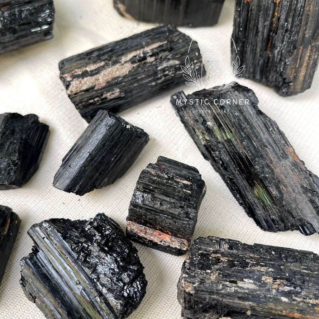 Đá thô Black Tourmaline, đá thạch anh, đá phong thủy, đá thanh tẩy trong Reiki, Tarot