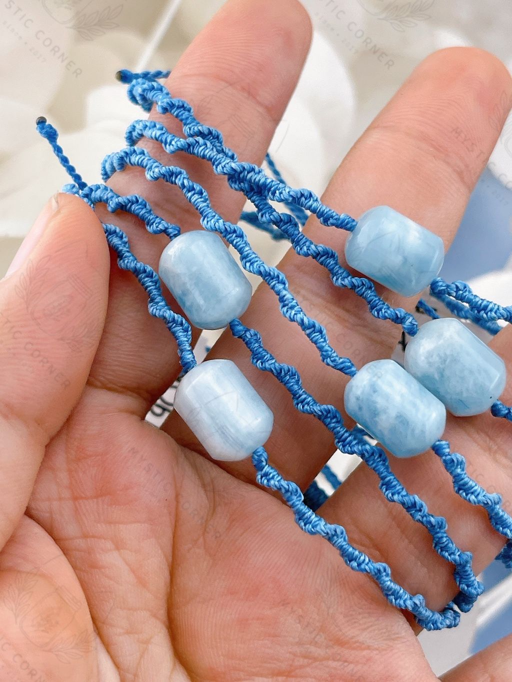 Vòng tay đá phong thuỷ Aquamarine macrame lu thống hỗ trợ luân xa 5, học tập, ý tưởng, giao tiếp, tự tin